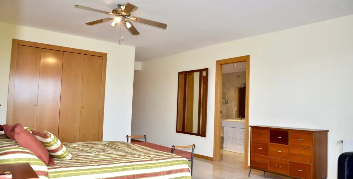 Venta de ático dúplex en Guadalmina Alta 53