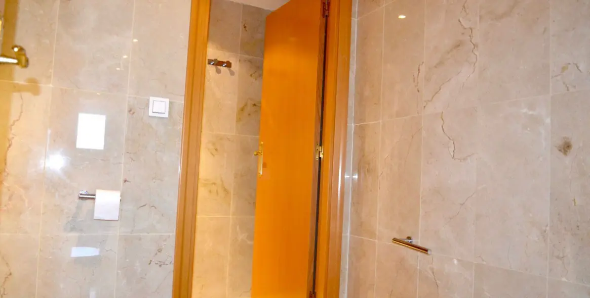 Venta de ático dúplex en Guadalmina Alta 61