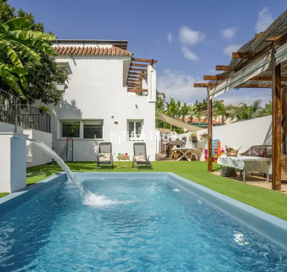 Detached villa R5169049