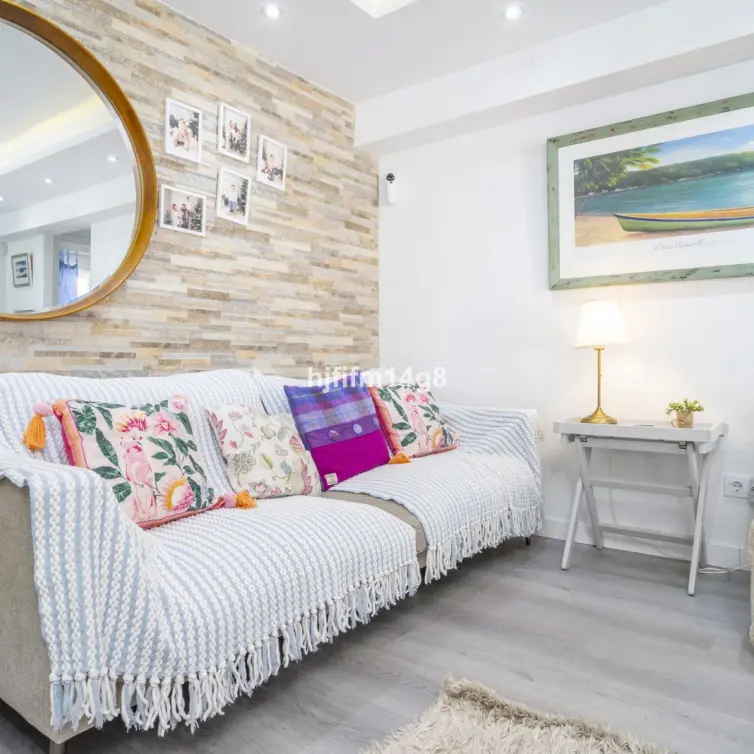 Sale of detached villa in La Campana