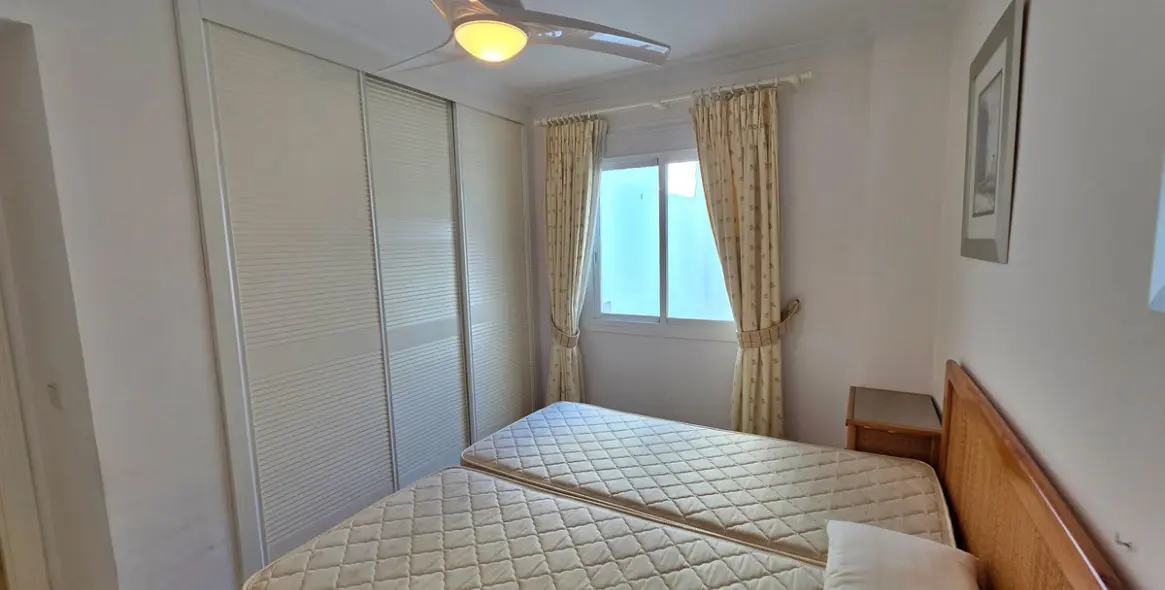 Продажа двухуровневого пентхауса в Puerto Banús 11