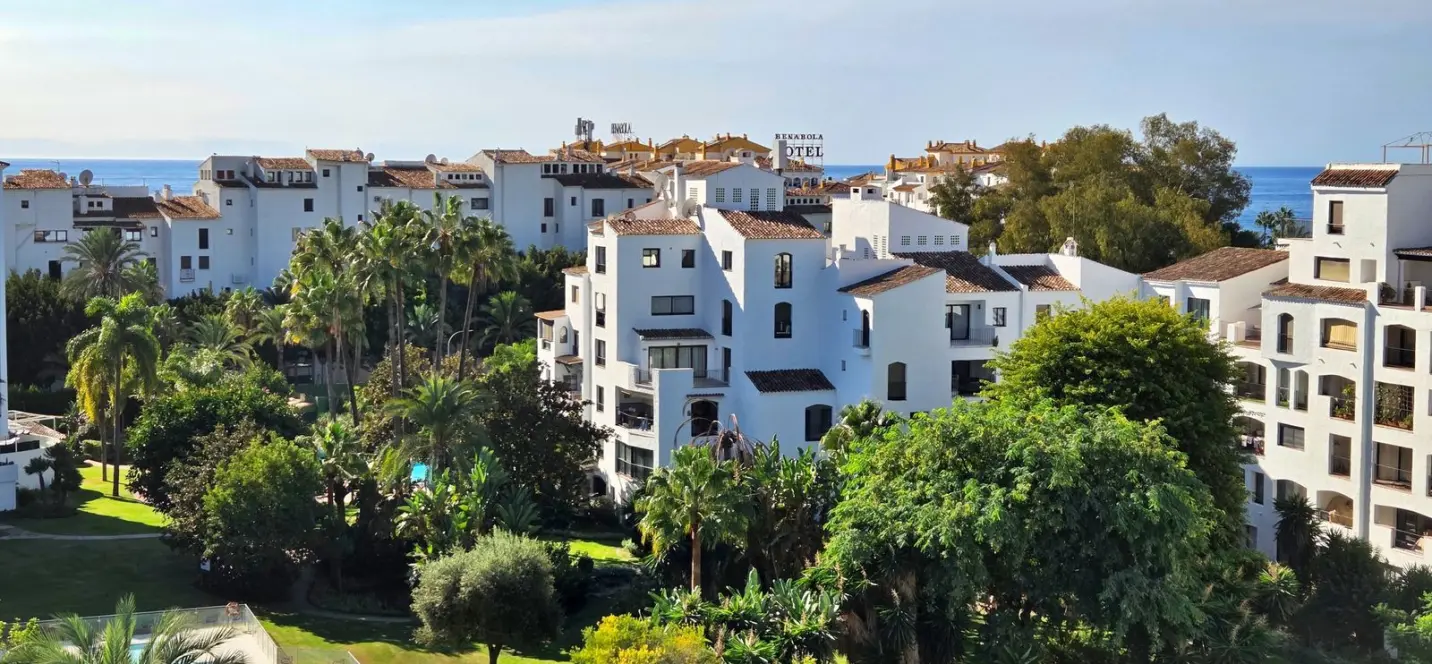 Sale of penthouse duplex in Puerto Banús 0