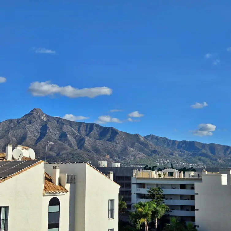 Sale of penthouse duplex in Puerto Banús