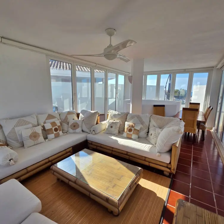 Sale of penthouse duplex in Puerto Banús