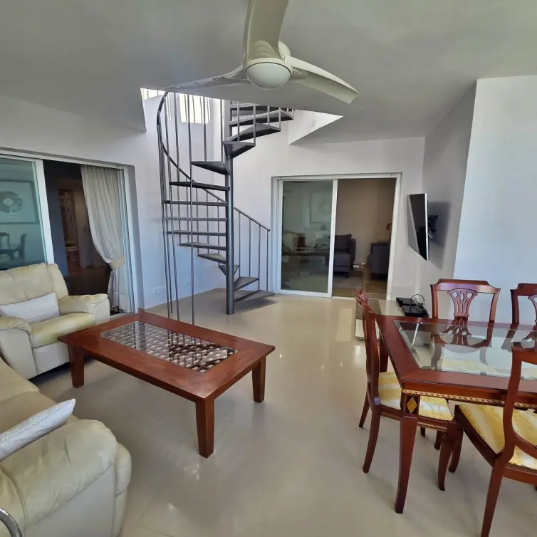 Sale of penthouse duplex in Puerto Banús
