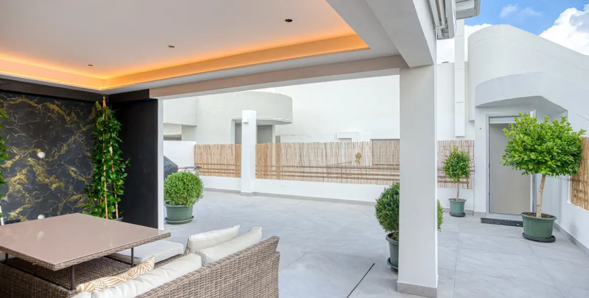 Sale of penthouse in La Cala Golf 17