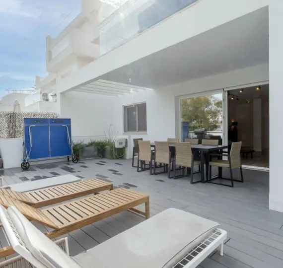 Продажа дома на две семьи в Torremuelle