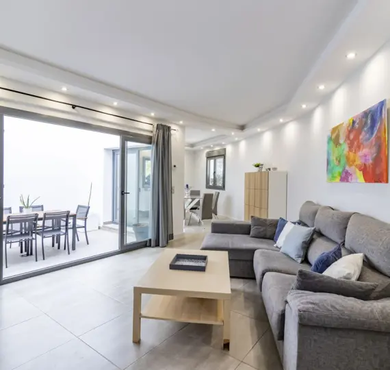 Sale of semi-detached house in San Pedro de Alcántara