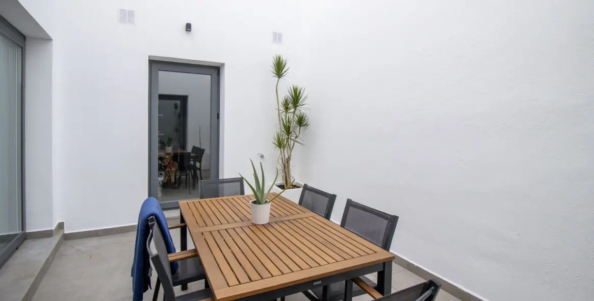 Sale of semi-detached house in San Pedro de Alcántara 37