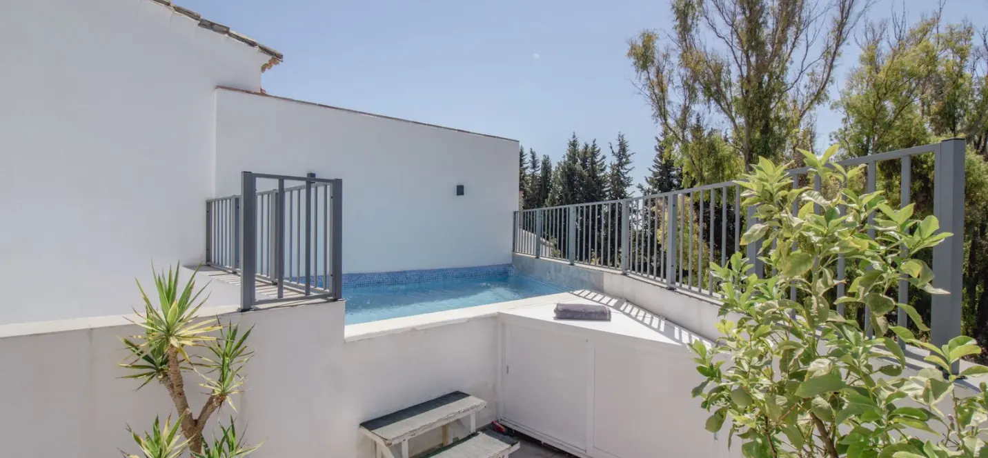Продажа дома на две семьи в San Pedro de Alcántara 0