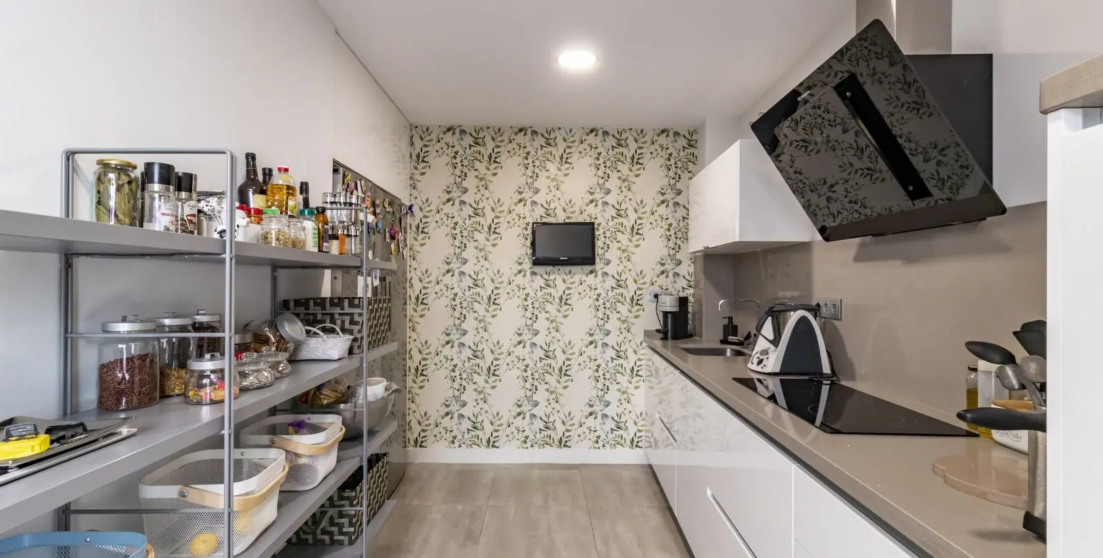 Sale of semi-detached house in San Pedro de Alcántara 19