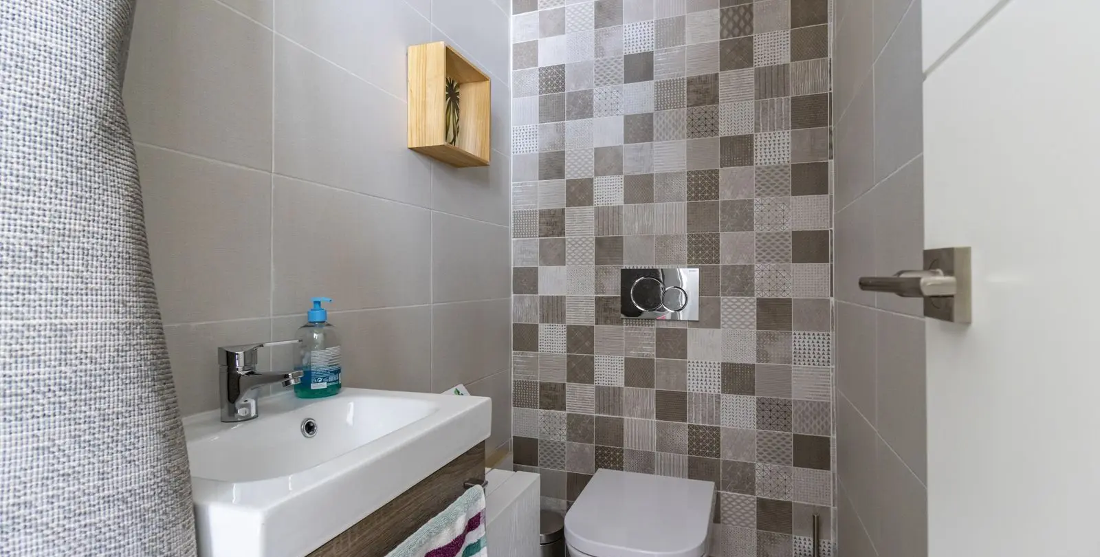Sale of semi-detached house in San Pedro de Alcántara 24