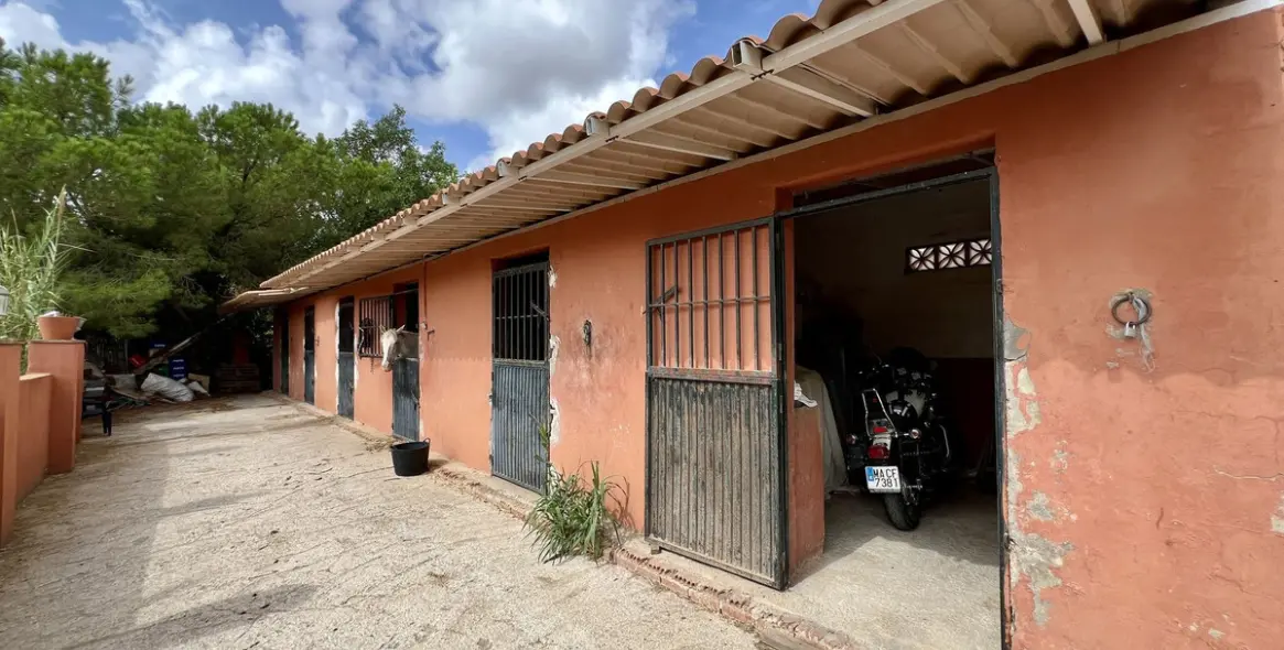 Продажа  отдельно стоящей виллы в Mijas Golf 4