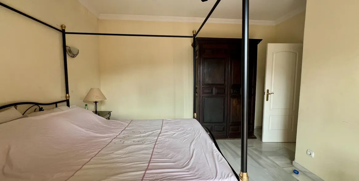 Продажа  отдельно стоящей виллы в Mijas Golf 17