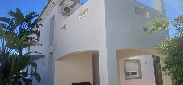 Продажа  отдельно стоящей виллы в Torremolinos 4