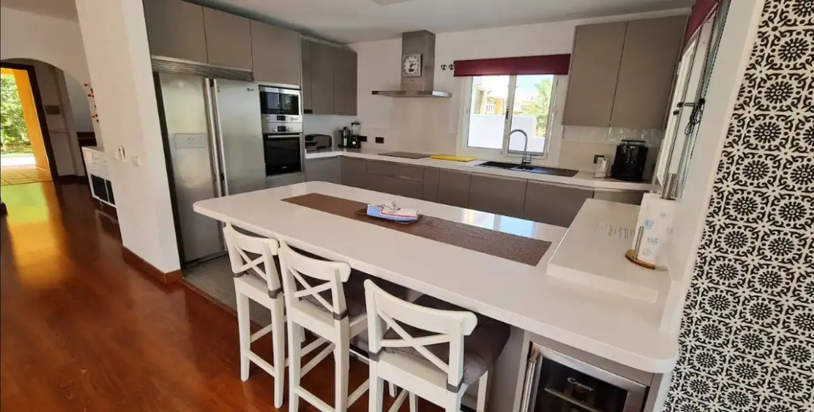 Продажа  отдельно стоящей виллы в Torremolinos 23