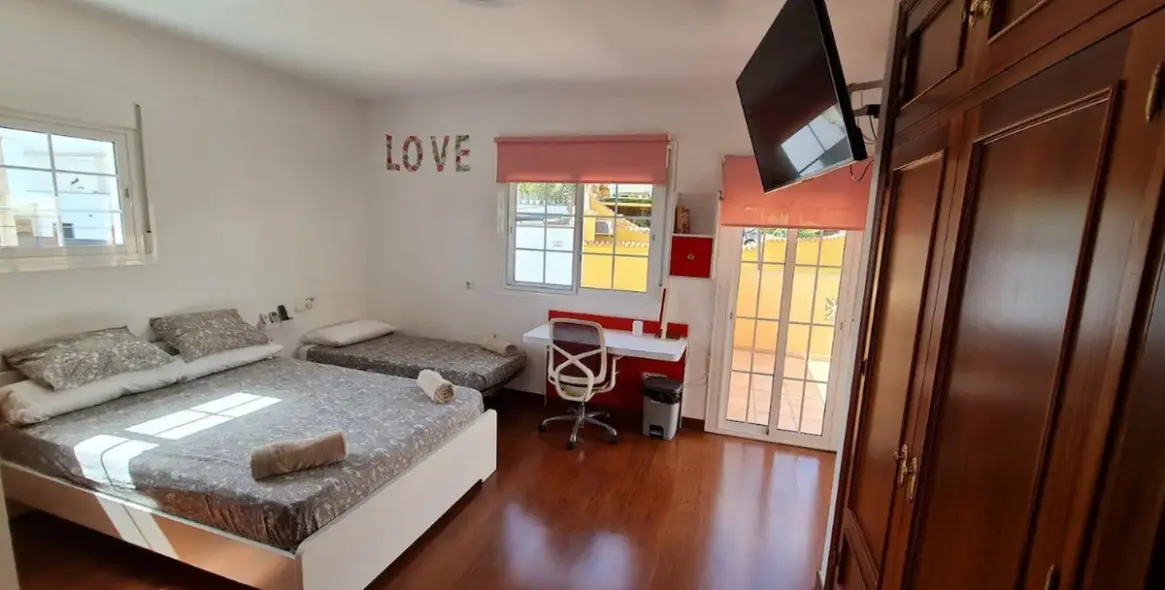 Продажа  отдельно стоящей виллы в Torremolinos 26