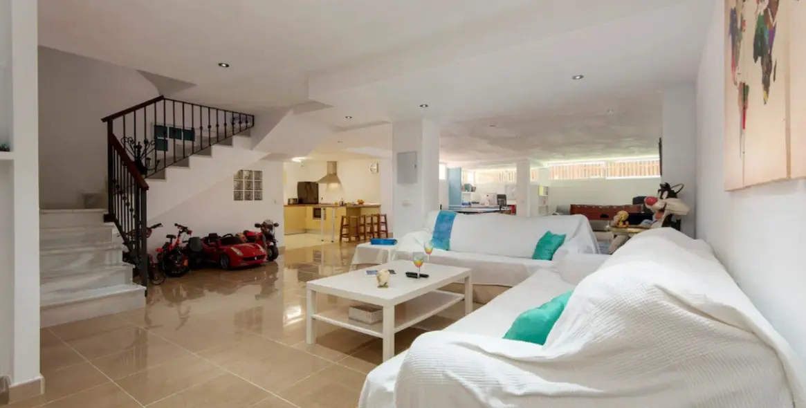 Продажа  отдельно стоящей виллы в Torremolinos 32