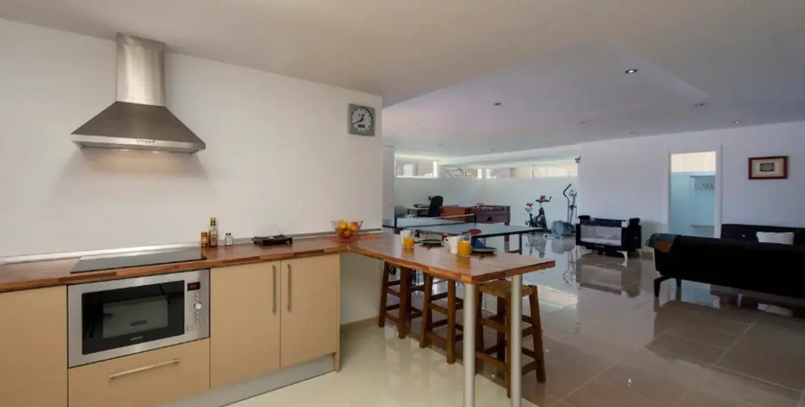 Продажа  отдельно стоящей виллы в Torremolinos 35