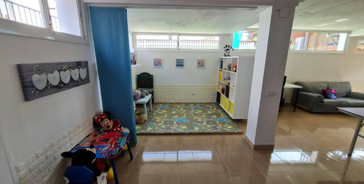 Продажа  отдельно стоящей виллы в Torremolinos 38