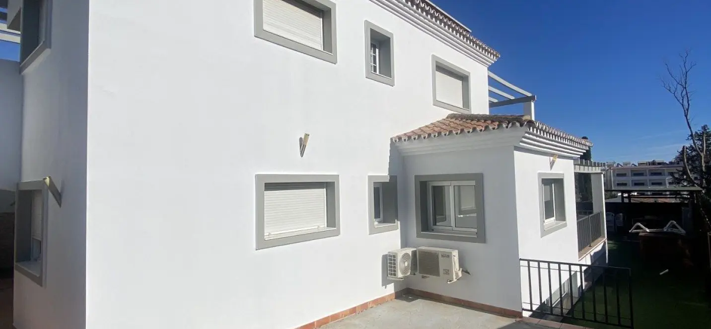 Sale of detached villa in Torremolinos 2