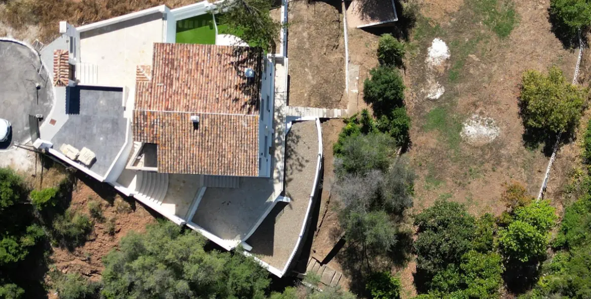 Продажа  отдельно стоящей виллы в Marbella (район Marbella) 2