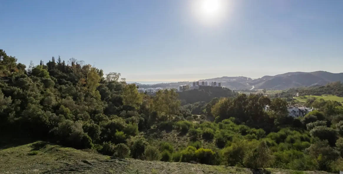 Продажа  жилого участка в Benahavís 1