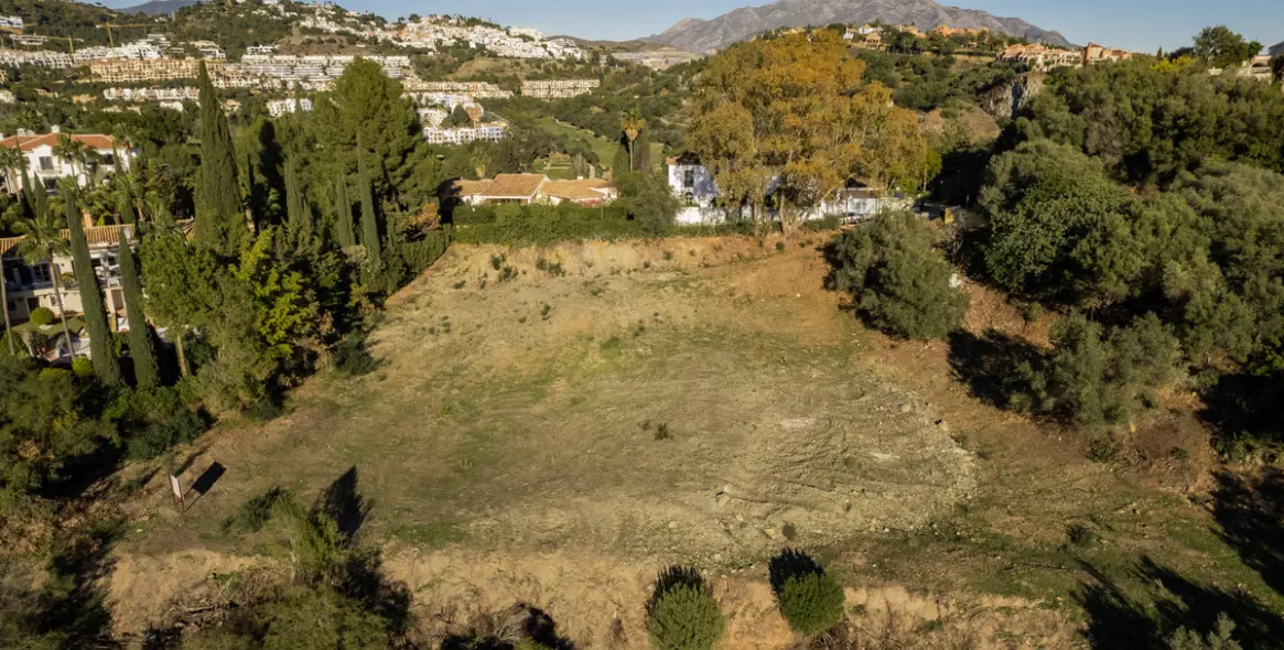 Продажа  жилого участка в Benahavís 4