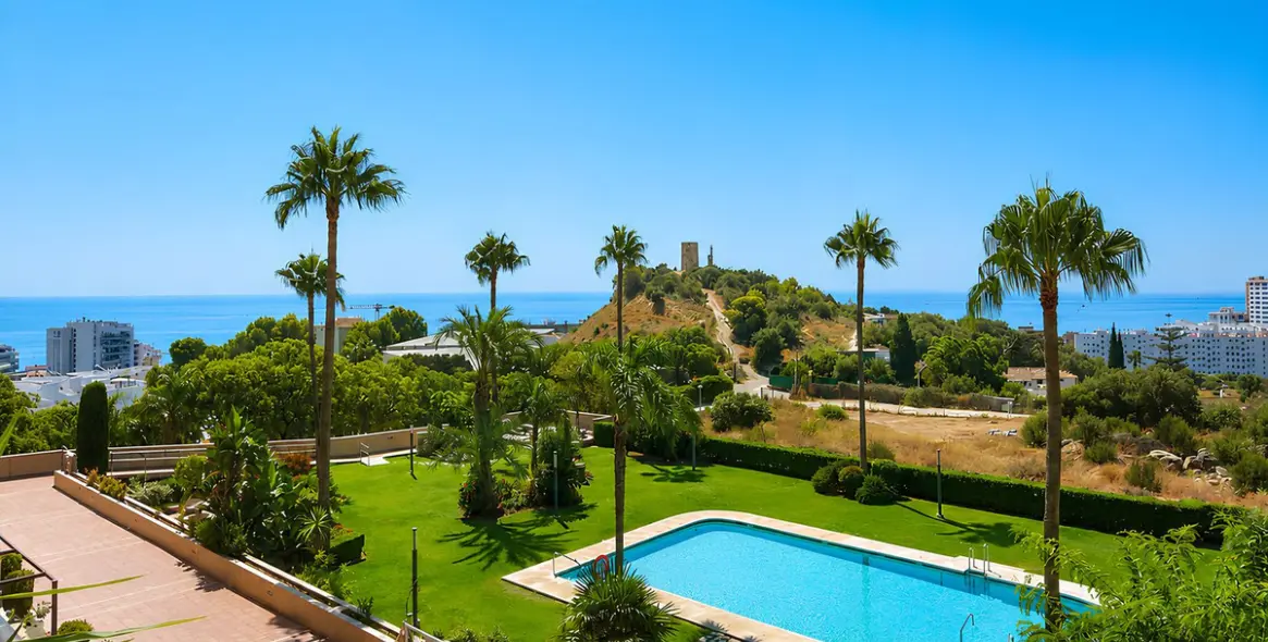 Продажа апартаментов на среднем этаже в Fuengirola 1