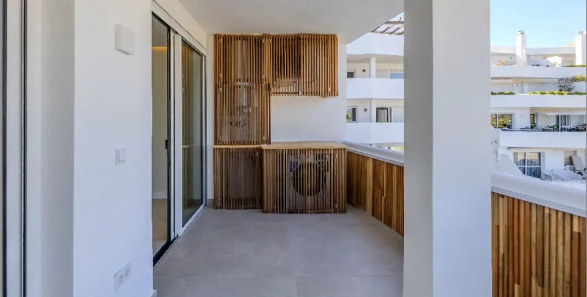 Sale of penthouse in Nueva Andalucía 7