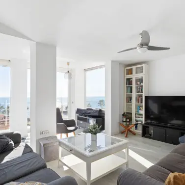 Sale of detached villa in El Faro