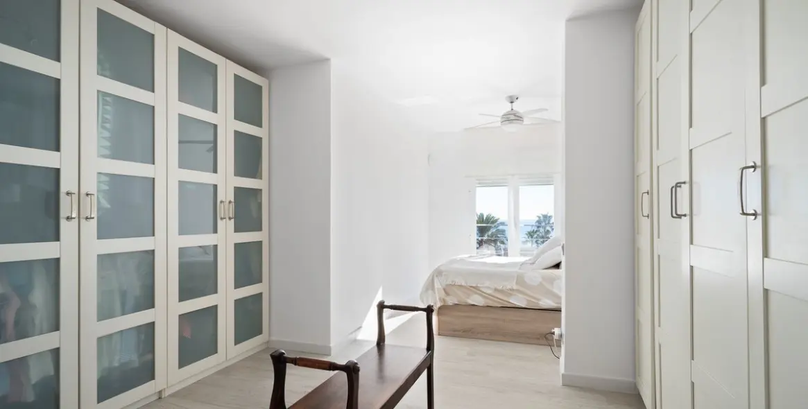 Sale of detached villa in El Faro 9