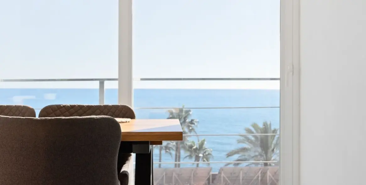 Sale of detached villa in El Faro 12