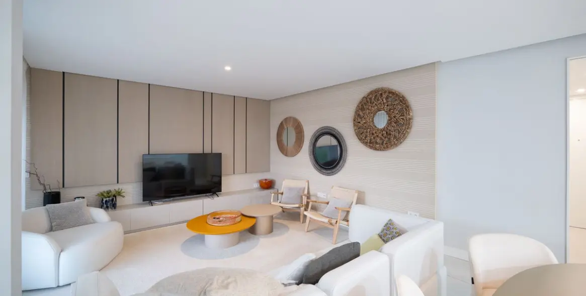 Venta de apartamento en planta baja en Estepona 2