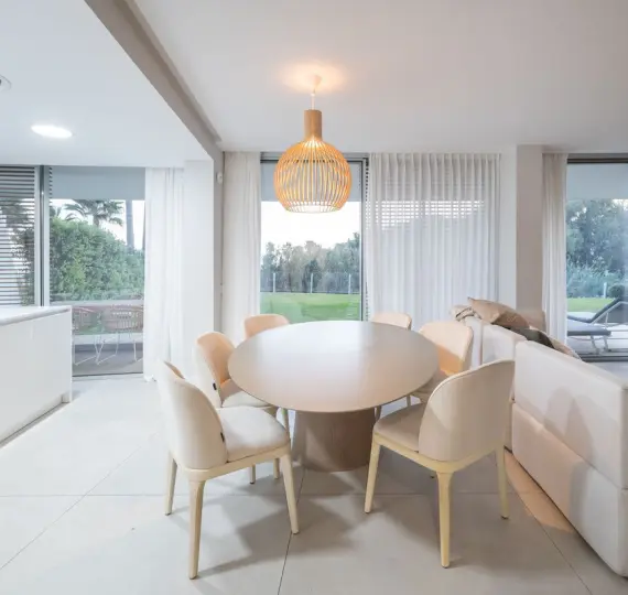 Venta de apartamento en planta baja en Estepona