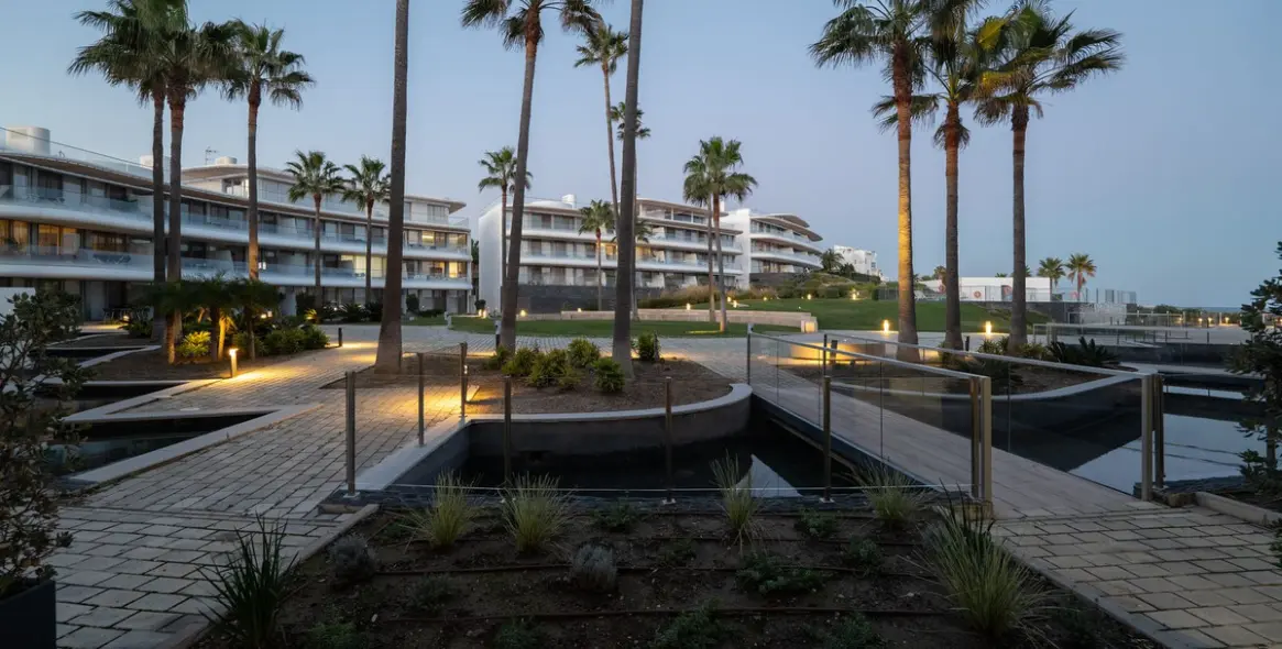 Venta de apartamento en planta baja en Estepona 30