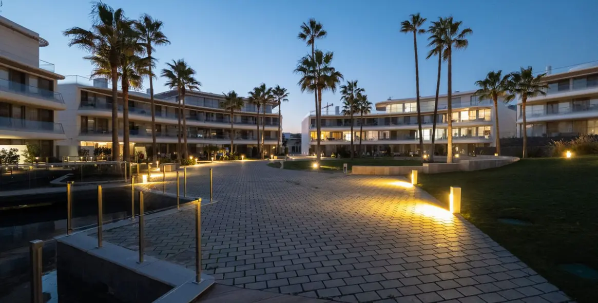 Venta de apartamento en planta baja en Estepona 34