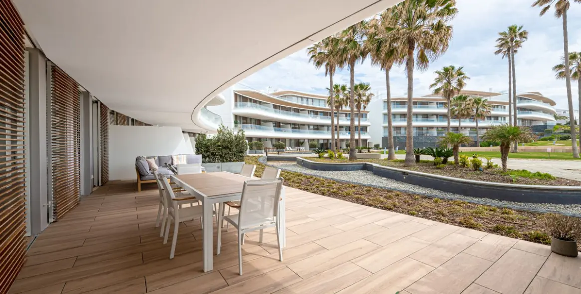 Продажа апартаментов на первом этаже в Estepona 7