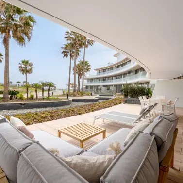 Sale of ground floor apartment in Estepona