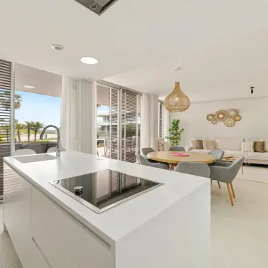 Sale of ground floor apartment in Estepona