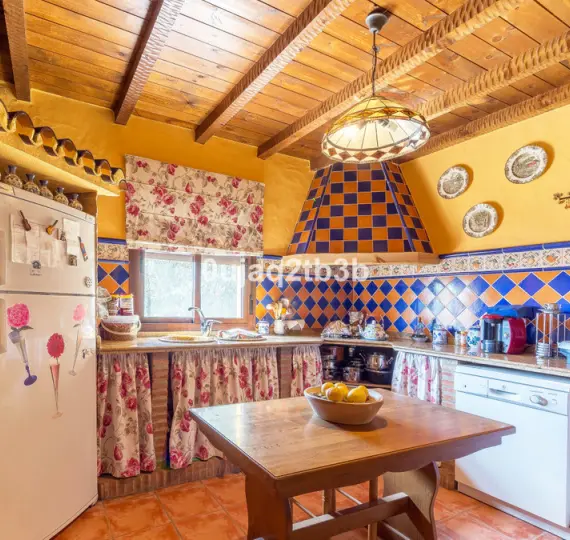 Venta de finca - cortijo en Cortes de la Frontera