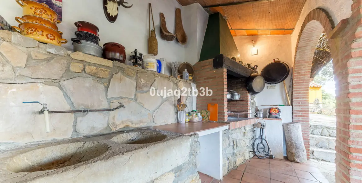 Продажа финки в Cortes de la Frontera 9