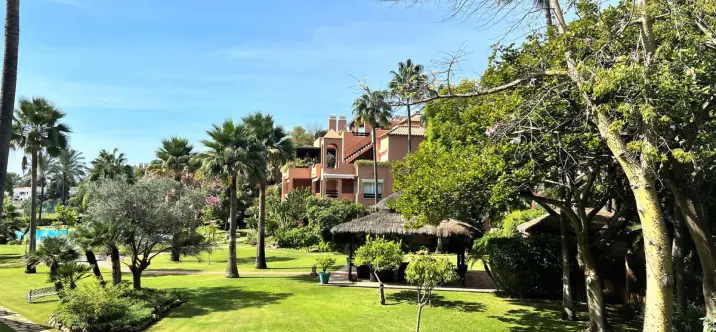 Long-term rent of middle floor apartment in Guadalmina Baja 1