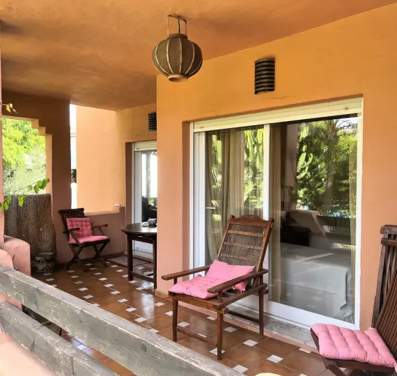 Long-term rent of middle floor apartment in Guadalmina Baja