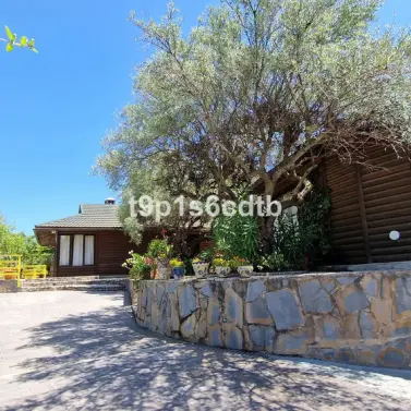 Продажа  отдельно стоящей виллы в Monda