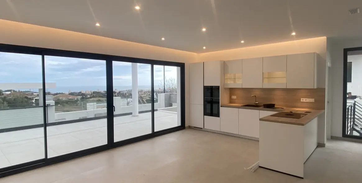 Продажа  отдельно стоящей виллы в Mijas 2