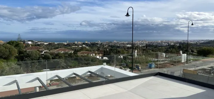 Sale of detached villa in Mijas 2