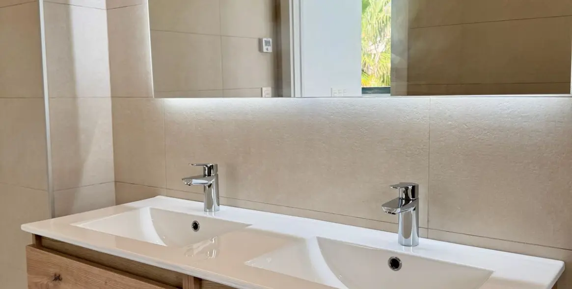 Sale of detached villa in Mijas 33