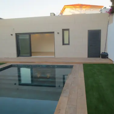 Venta de villa independiente en El Coto