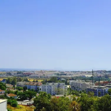 Venta de parcela residencial en Nueva Andalucía